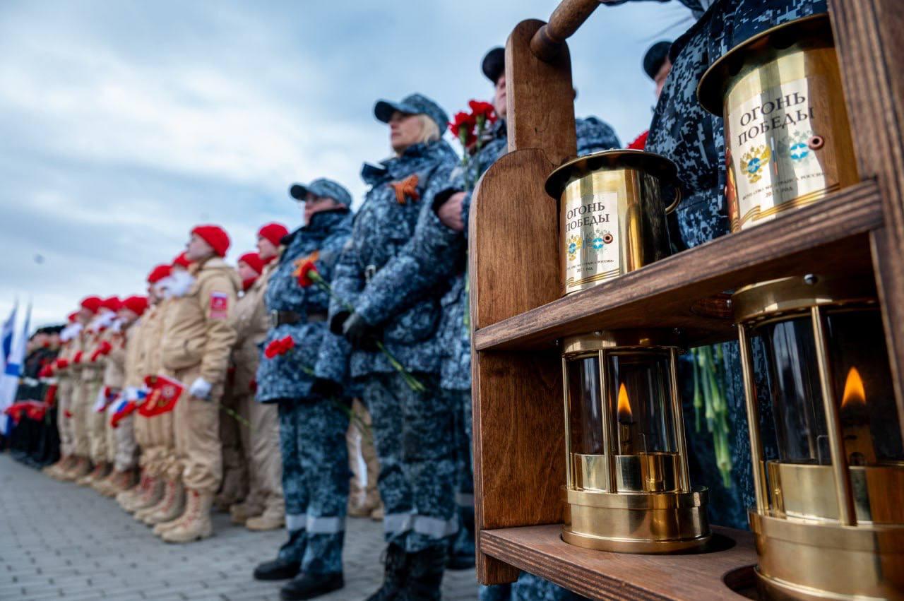 В Мурманск доставили Огонь Победы